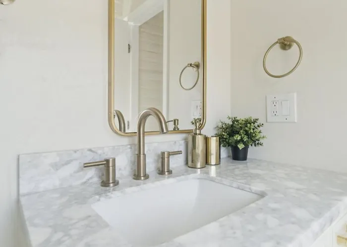 Charming 3br Midtown W Pool Holiday home