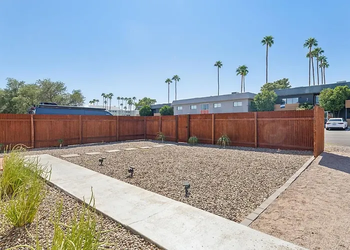 Charming 3br Midtown W Pool *
