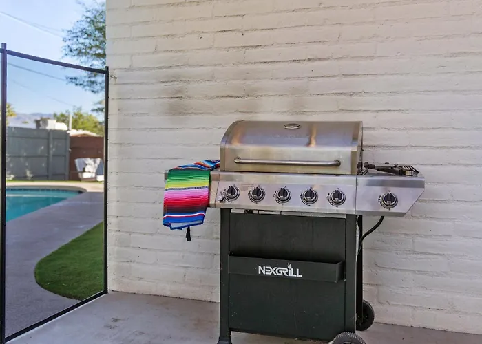 Charming 3br Midtown W Pool